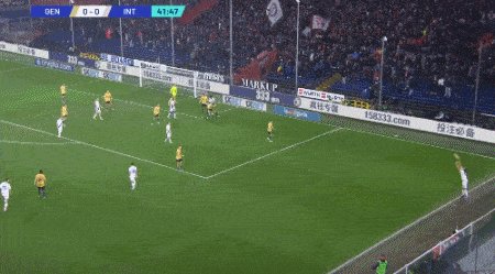 1703893863790026098.gif Kaiyun Sports-开云体育-【早报】国足一场封闭比赛把球迷踢自闭了