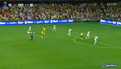 沙超杯战报:C罗助攻菲利克斯破门,十人利雅得2-1吉达联合