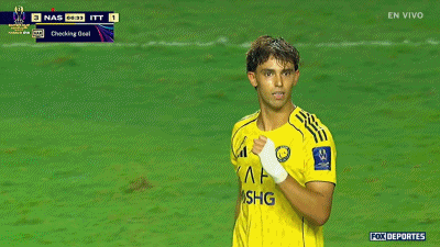 沙超杯战报:C罗助攻菲利克斯破门,十人利雅得2-1吉达联合