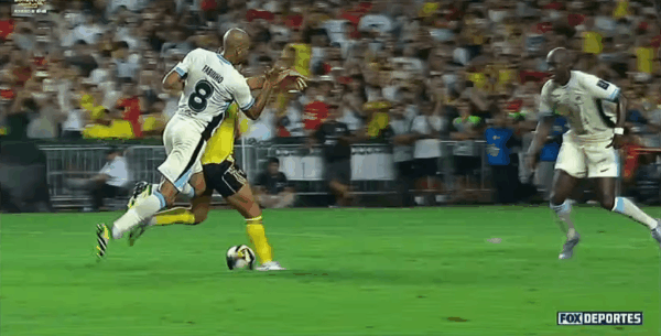 沙超杯战报:C罗助攻菲利克斯破门,十人利雅得2-1吉达联合