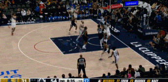 Kaiyun Sports-开云体育-疼到锤地!小卡新大腿伤了!3节29+8,快船直冲第8!