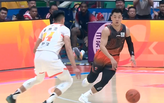 Kaiyun Sports-开云体育-CBA山东男篮逆转江苏,新外援首秀8分,珀赛尔37分陈林坚立功|克里斯|亨特|约翰逊|庞峥麟|高诗岩_新浪体育_新浪新闻