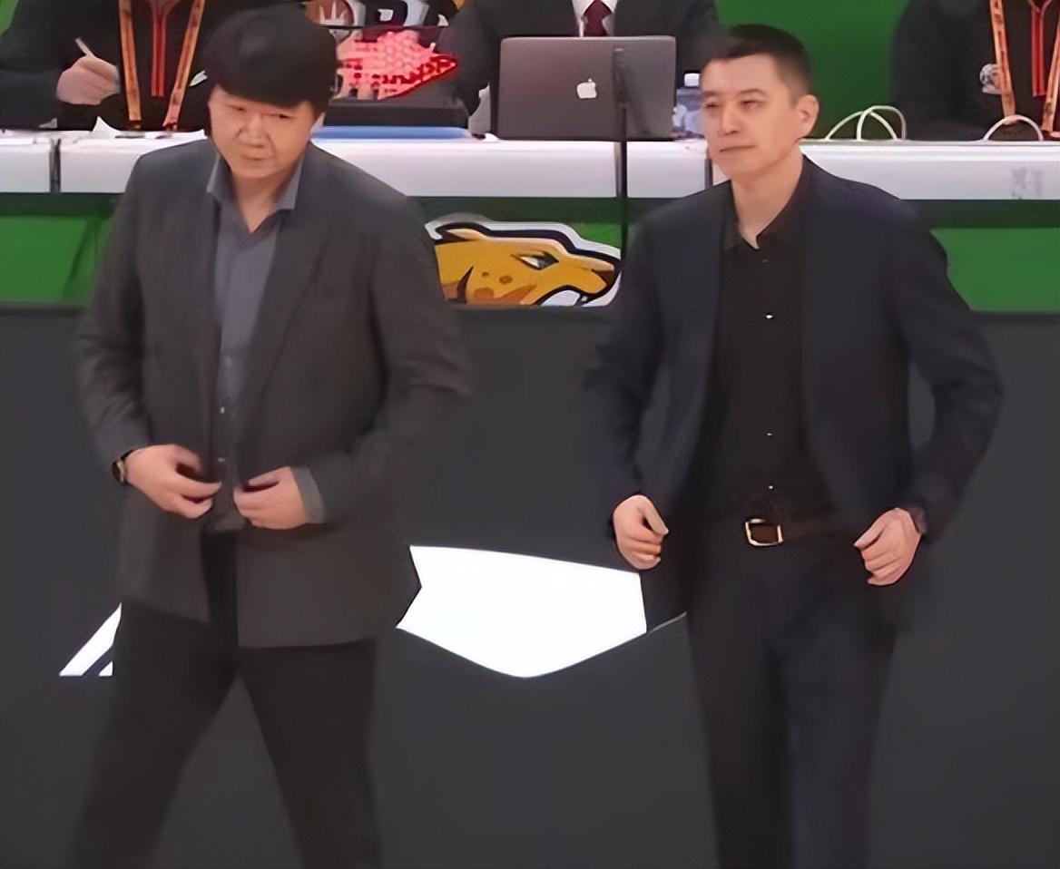 开云-爱游戏-CBA最新积分榜:上海大胜30分,辽宁79-84山东3连败,广州第11