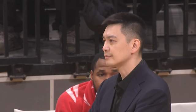 开云体育平台-6战输5场!四冠王彻底沉沦,季后赛前景岌岌可危,杨鸣还留有一手