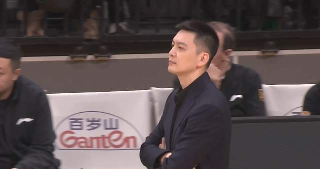 开云体育平台-6战输5场!四冠王彻底沉沦,季后赛前景岌岌可危,杨鸣还留有一手