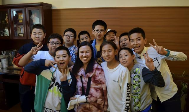 开云登录入口-小学班主任谈苏翊鸣:他身上最动人的光芒,远不止于赛场