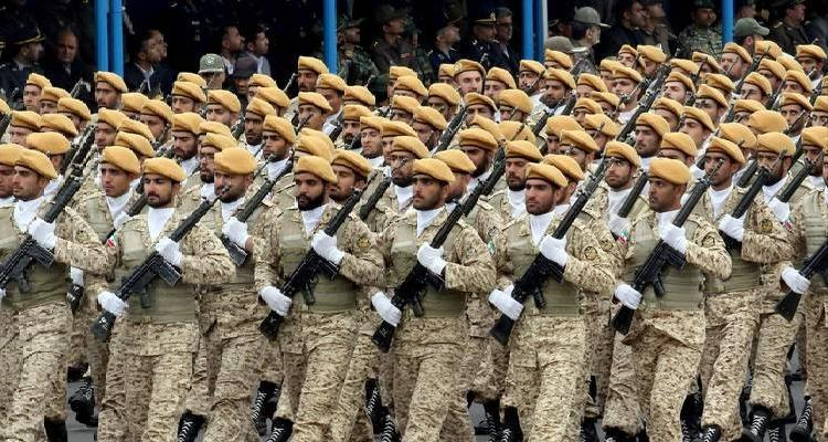 开云体育平台-准备同归于尽?伊朗不计代价全面反击,海湾国家沦为伊美挡箭牌?