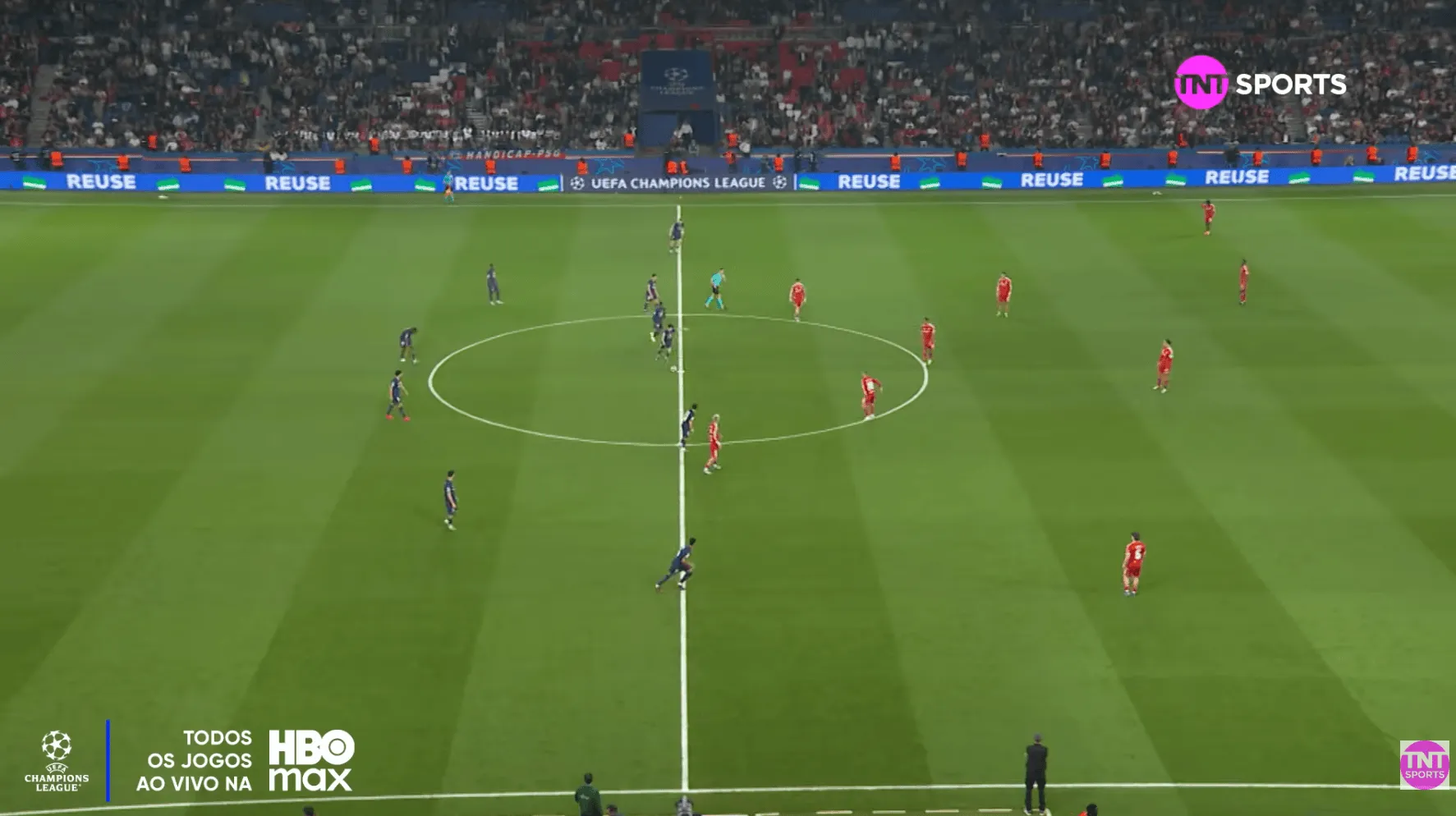 开云-爱游戏-麦考伊斯特:世界最佳球队巴黎开球竟出底线,完全不敢相信